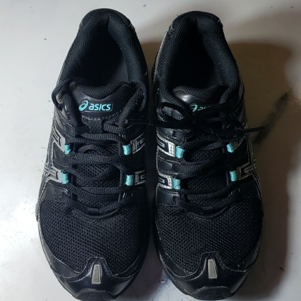 Asics  black GEL- FRANTIC 5 womens sneakers size 6